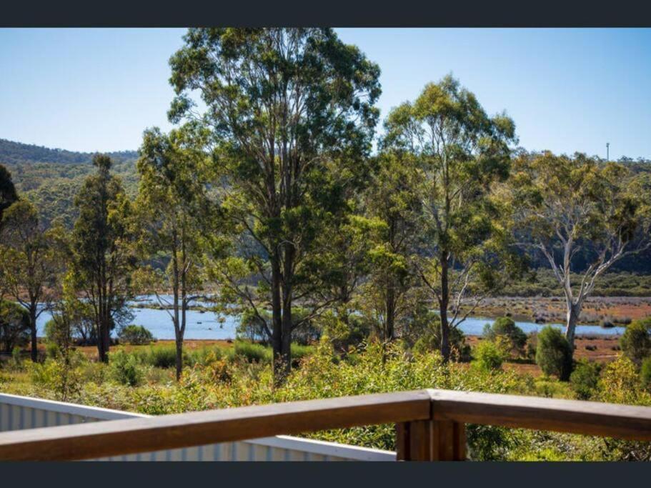 Top of the Lake Holiday Units Pensión Merimbula Exterior foto